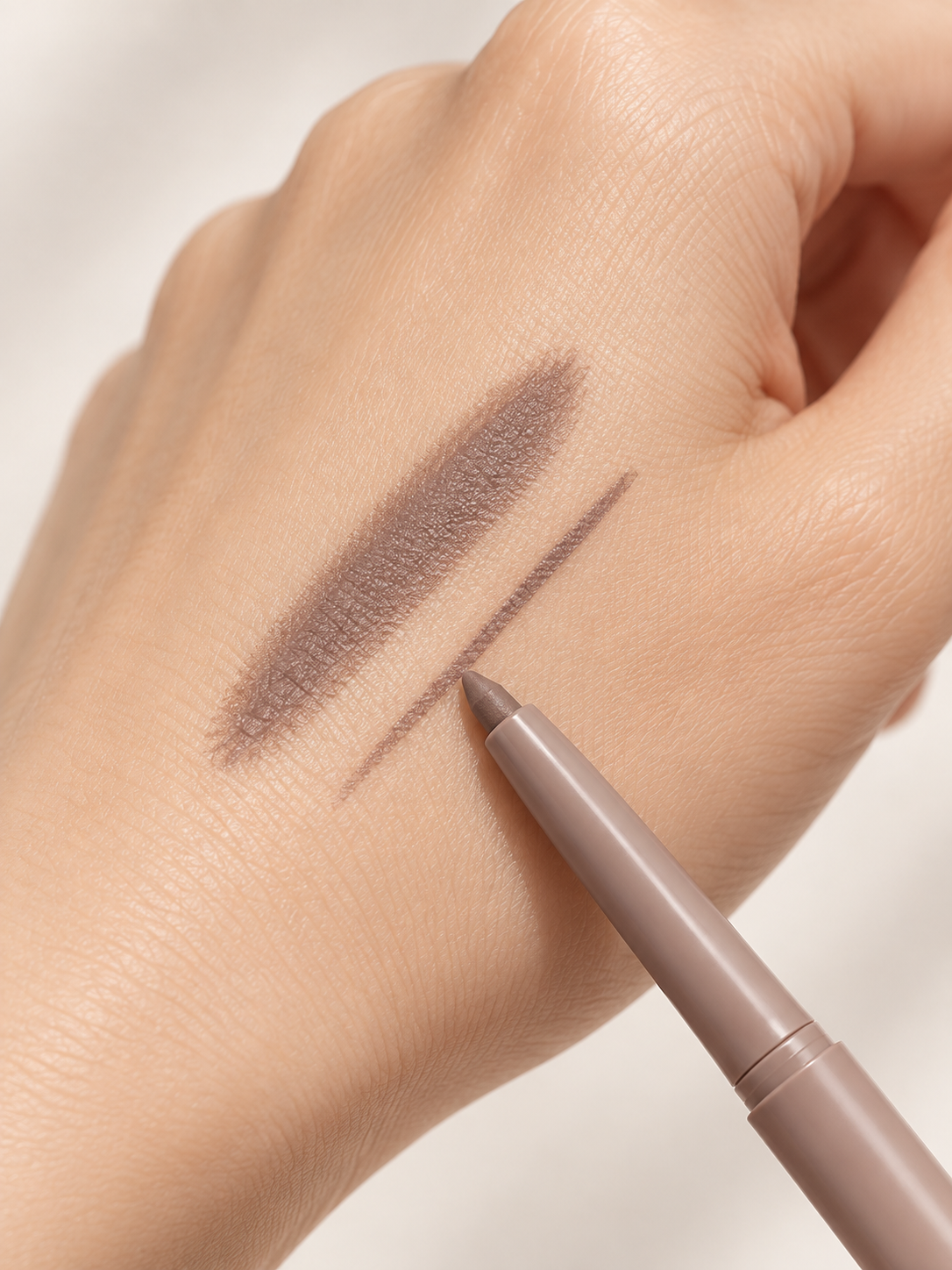 Soft Glide Taupe Auto Gel Eyeliner-3